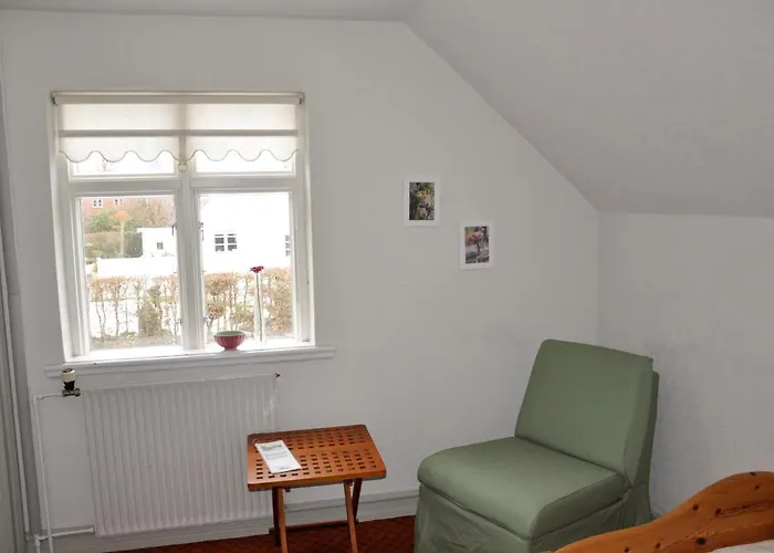 Lundsgaard 3*